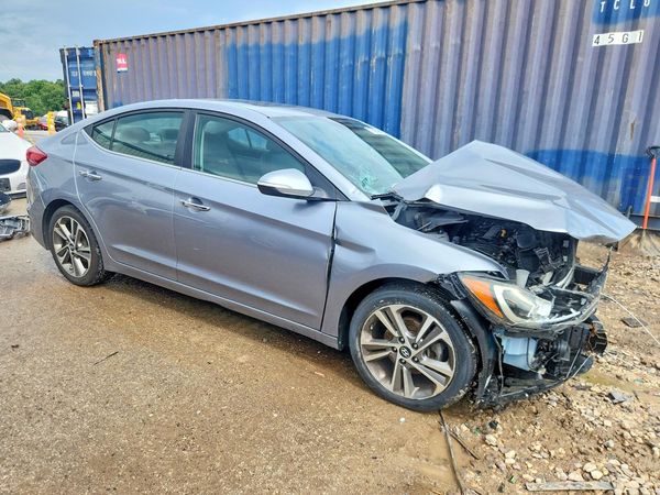 2017 HYUNDAI ELANTRA