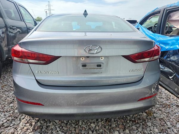 2017 HYUNDAI ELANTRA