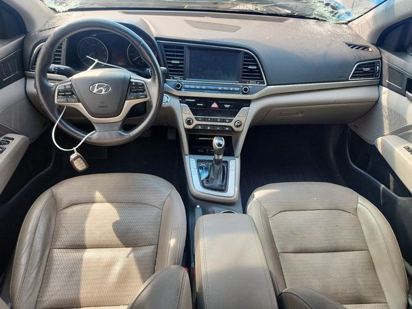 2017 HYUNDAI ELANTRA