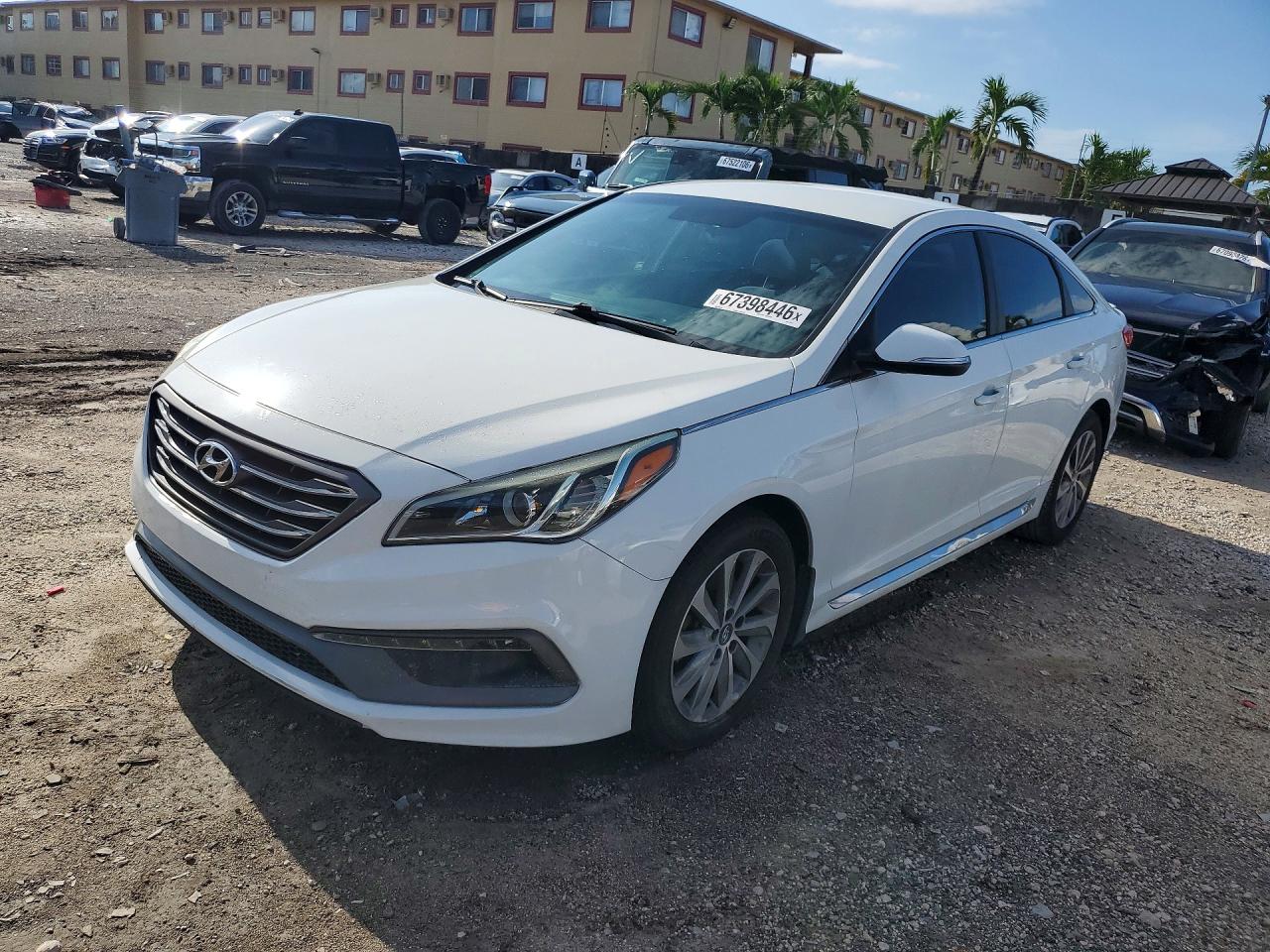 2015 HYUNDAI SONATA — Front 3/4