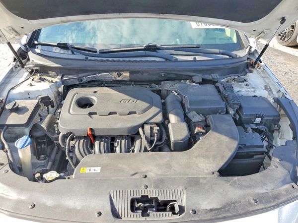 2015 HYUNDAI SONATA — Engine bay