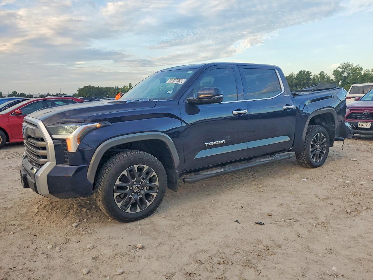 2024 TOYOTA TUNDRA