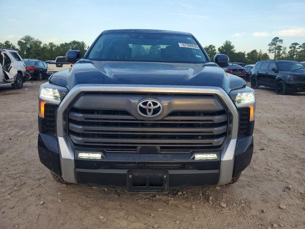 2024 TOYOTA TUNDRA