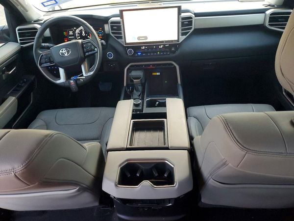 2024 TOYOTA TUNDRA