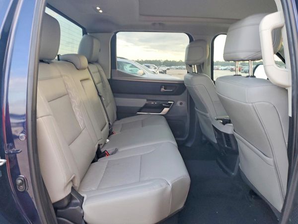 2024 TOYOTA TUNDRA