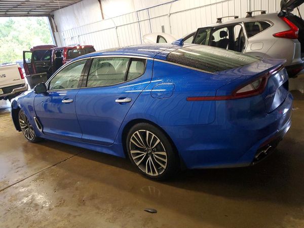 2018 KIA STINGER Premium