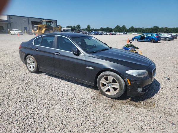 2013 BMW 5 SERIES — Passenger 3/4