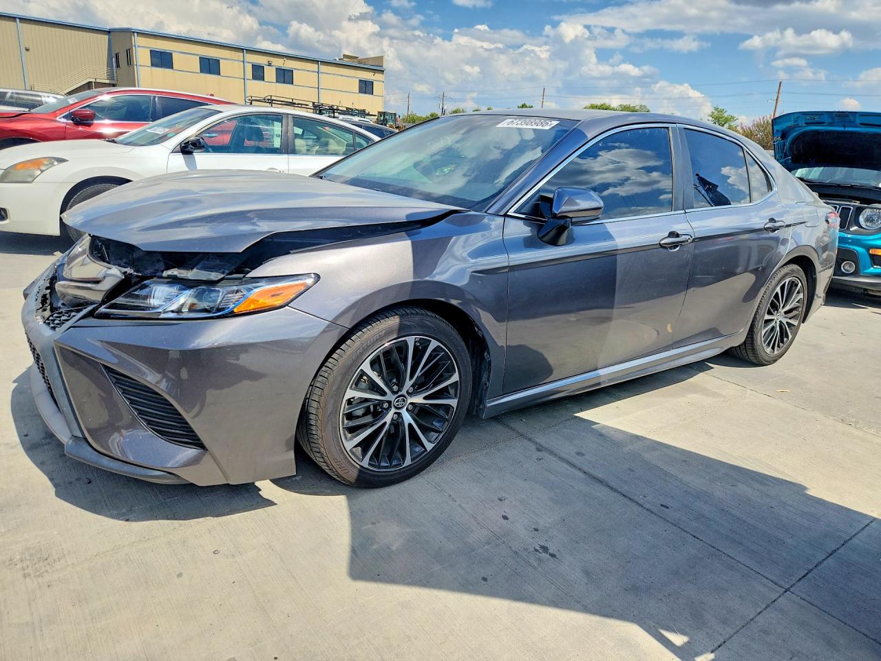 2018 TOYOTA CAMRY