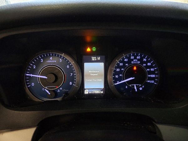 2018 TOYOTA SIENNA LE