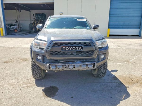 2017 TOYOTA TACOMA