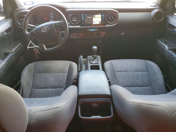 2017 TOYOTA TACOMA