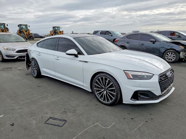 2022 AUDI A5 quattro Premium Plus — Passenger 3/4