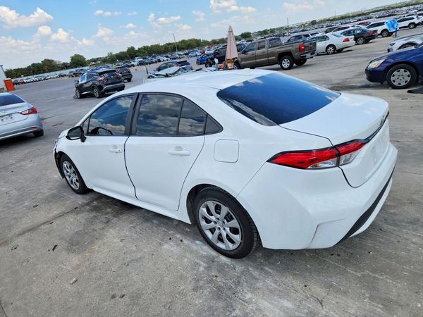 2022 TOYOTA COROLLA