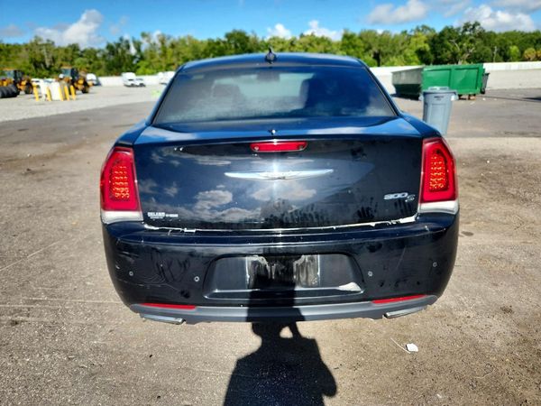 2015 CHRYSLER 300