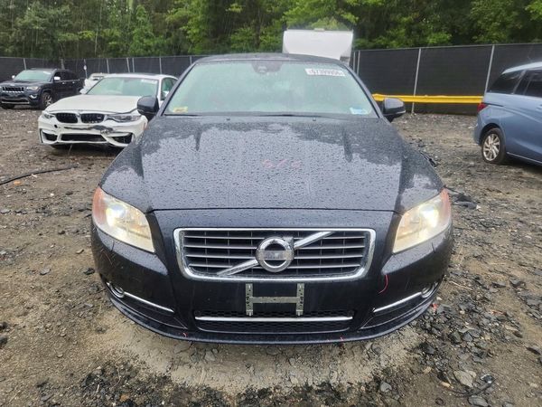 2013 VOLVO S80