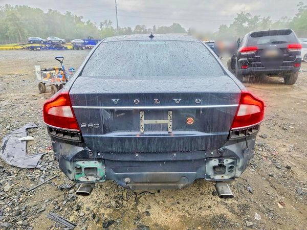 2013 VOLVO S80