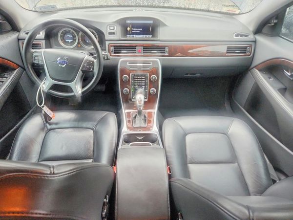 2013 VOLVO S80