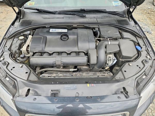 2013 VOLVO S80