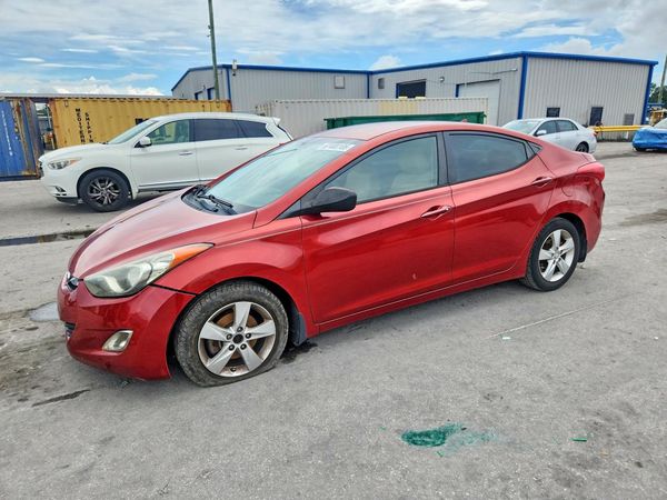2013 HYUNDAI ELANTRA