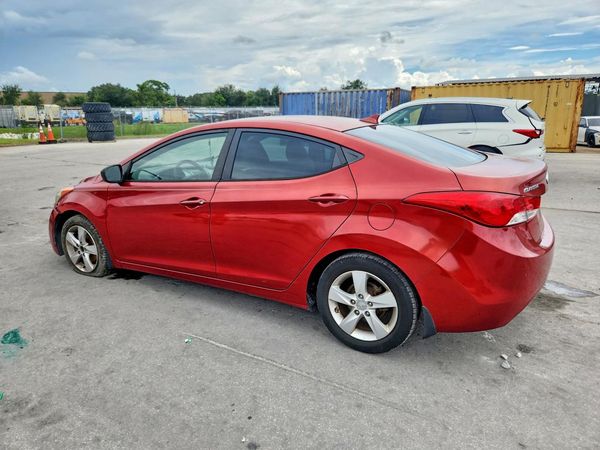 2013 HYUNDAI ELANTRA