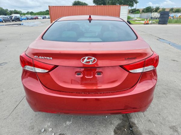 2013 HYUNDAI ELANTRA