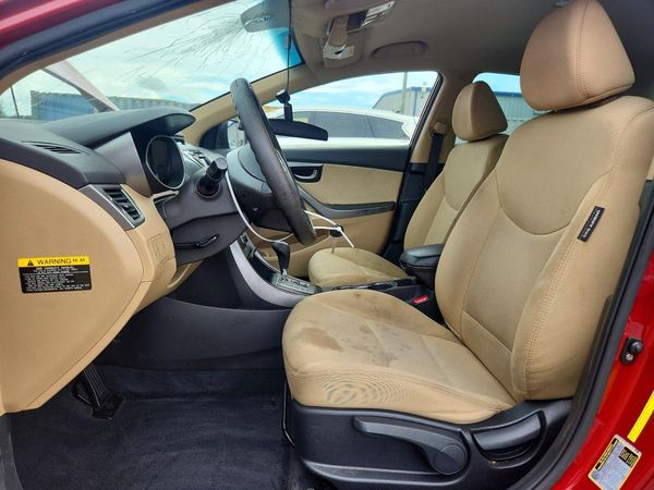 2013 HYUNDAI ELANTRA
