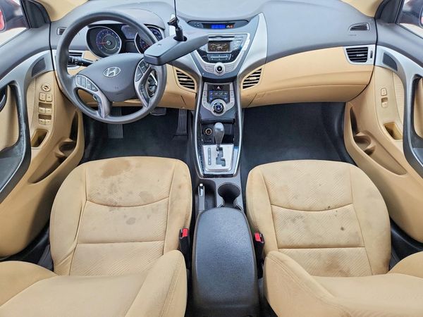 2013 HYUNDAI ELANTRA