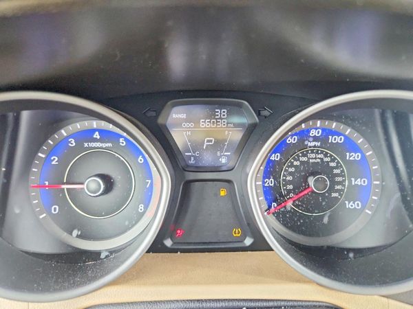 2013 HYUNDAI ELANTRA