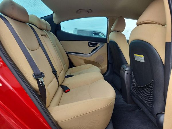 2013 HYUNDAI ELANTRA