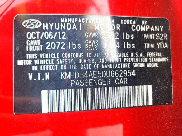 2013 HYUNDAI ELANTRA