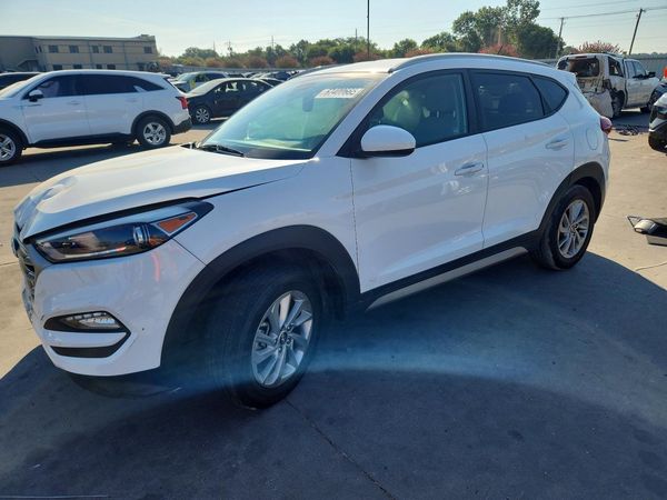 2017 HYUNDAI TUCSON — Front 3/4