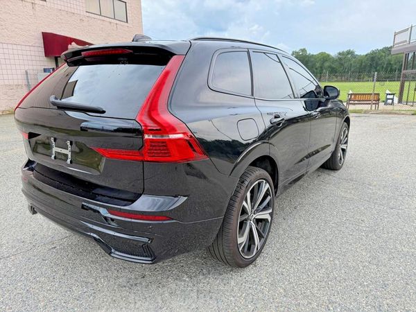 2024 VOLVO XC60