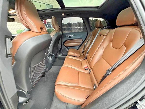 2024 VOLVO XC60