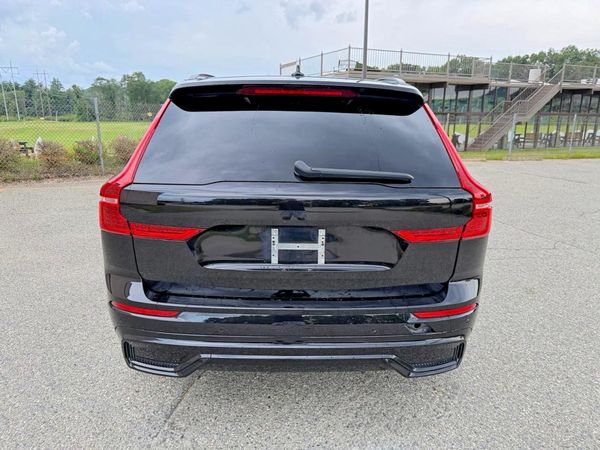 2024 VOLVO XC60
