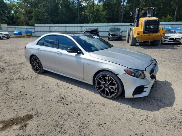 2020 MERCEDES-BENZ E AMG E53 — Passenger 3/4