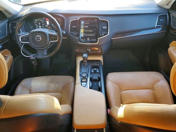 2016 VOLVO XC90 SV42 Momentum