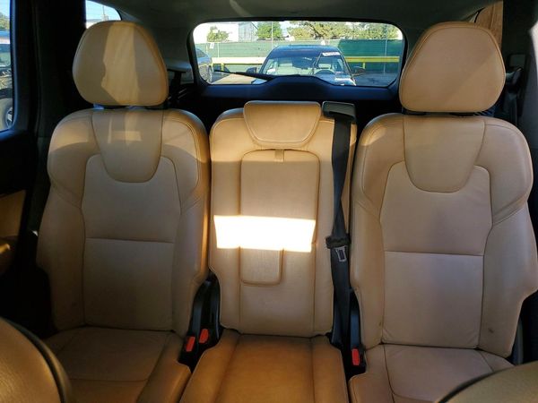 2016 VOLVO XC90 SV42 Momentum