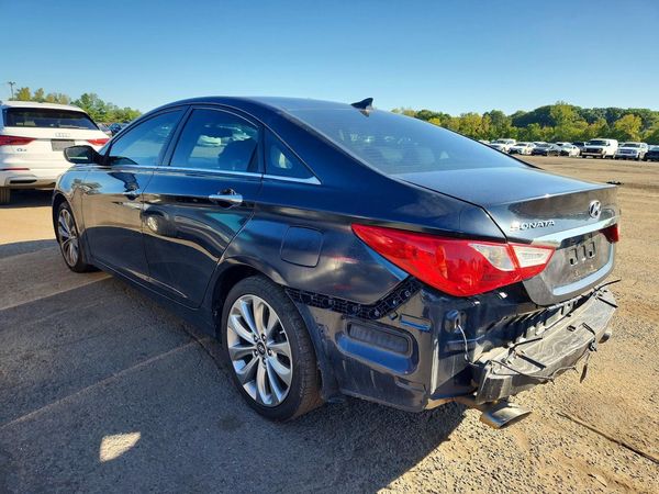 2012 HYUNDAI SONATA Middle level
