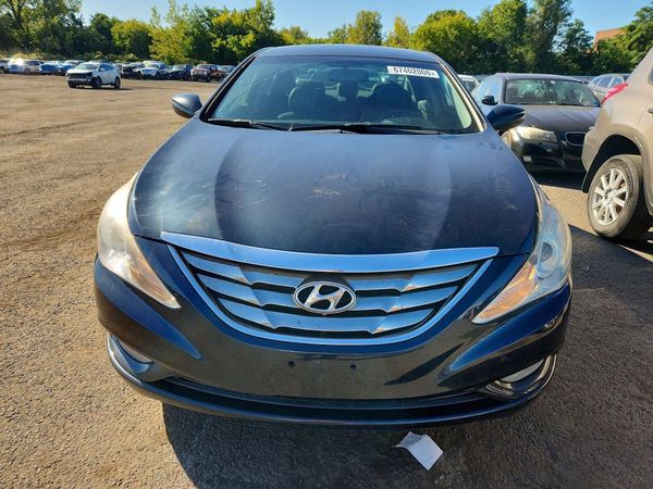 2012 HYUNDAI SONATA Middle level