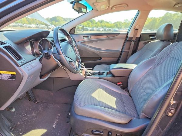 2012 HYUNDAI SONATA Middle level