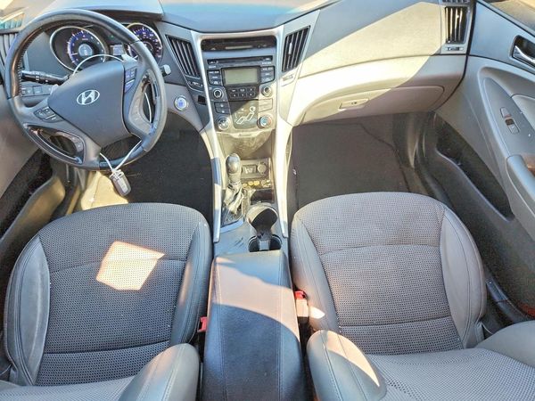 2012 HYUNDAI SONATA Middle level