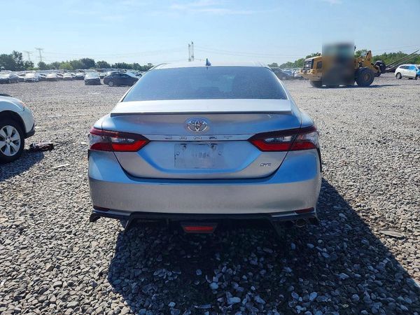 2022 TOYOTA CAMRY