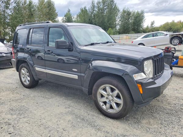 2012 JEEP LIBERTY Sport — Passenger 3/4