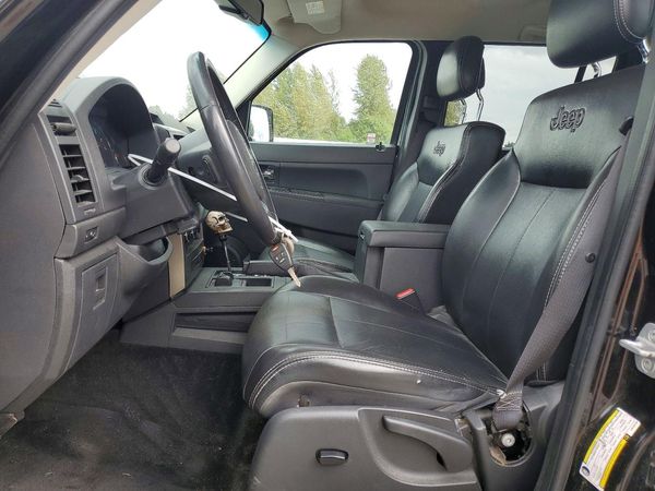 2012 JEEP LIBERTY Sport — DENT
