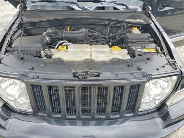 2012 JEEP LIBERTY Sport — Engine bay