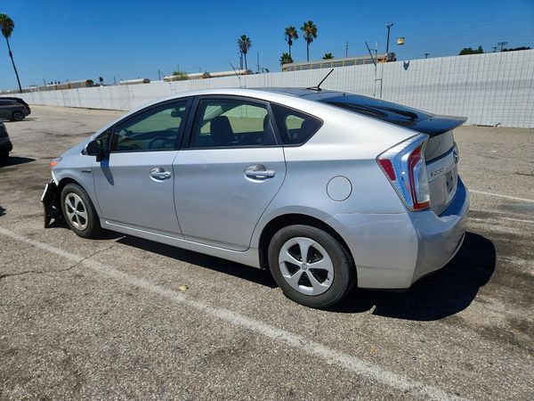 2015 TOYOTA PRIUS
