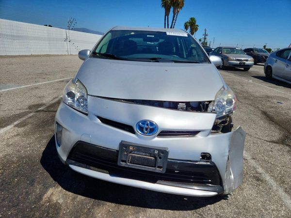 2015 TOYOTA PRIUS