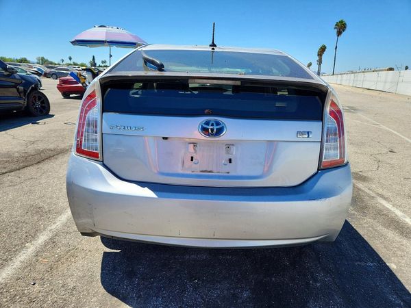 2015 TOYOTA PRIUS