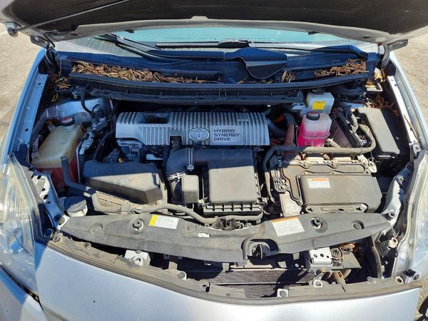 2015 TOYOTA PRIUS