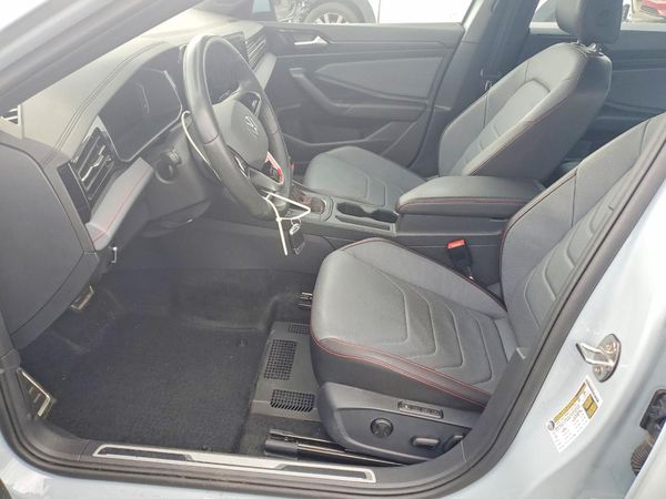 2025 VOLKSWAGEN JETTA Autobahn